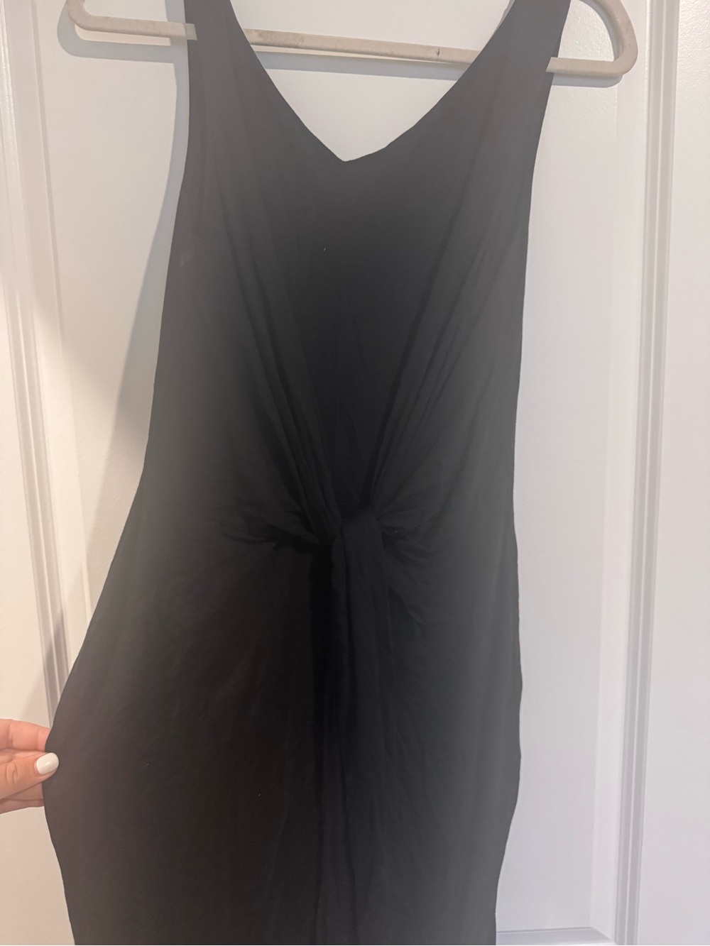 Carly Jean Los Angeles Black Knot-Front Midi Dress